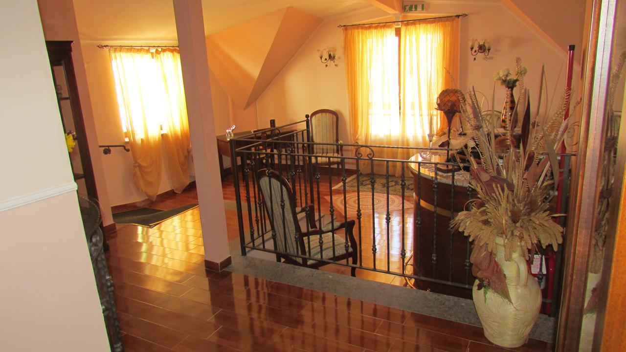 Hotel Al Palazzetto Set Fair Summonte Bagian luar foto